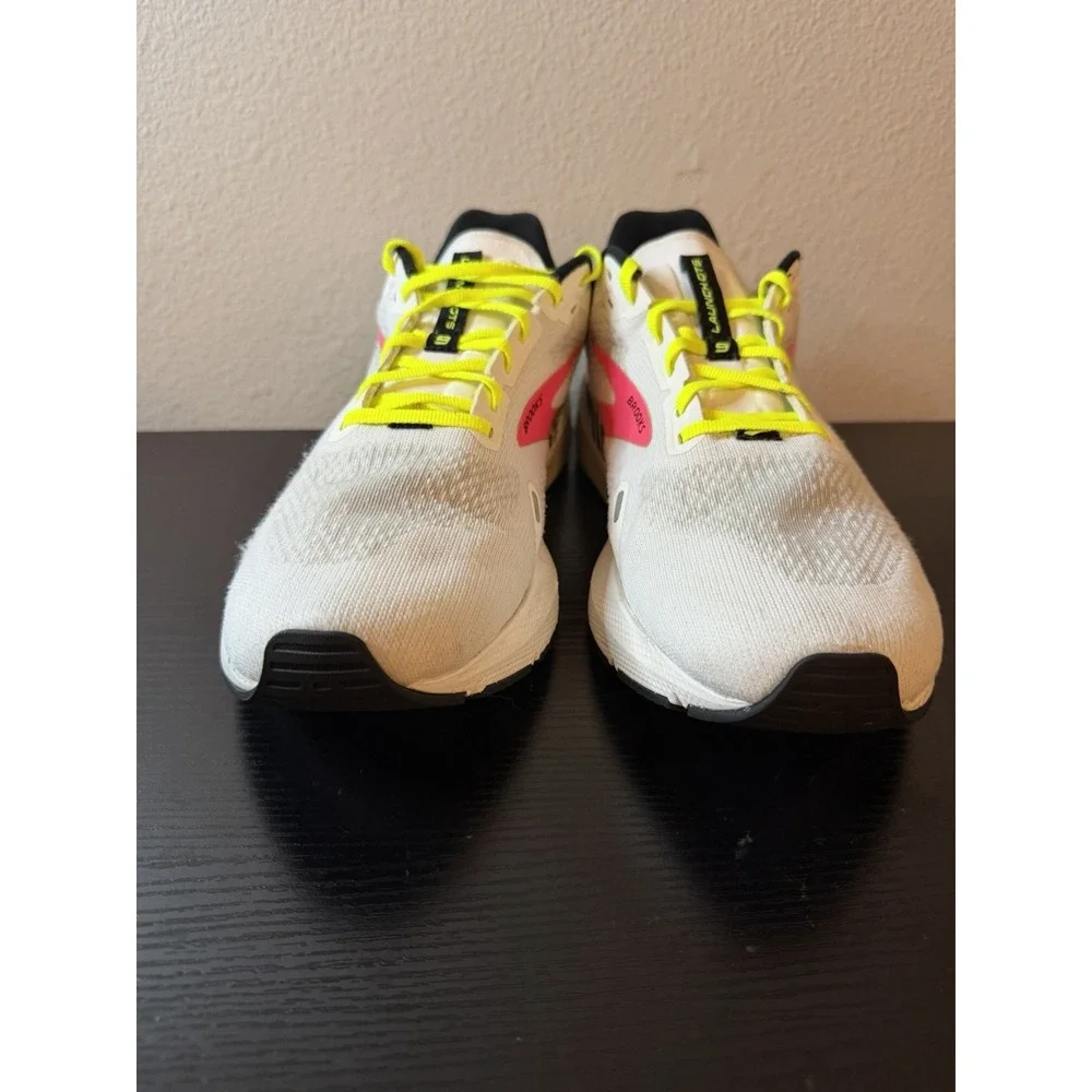 Brooks Launch GTS 9 Shoes Mens Size 12 White Running Cushioned Trainer Gym